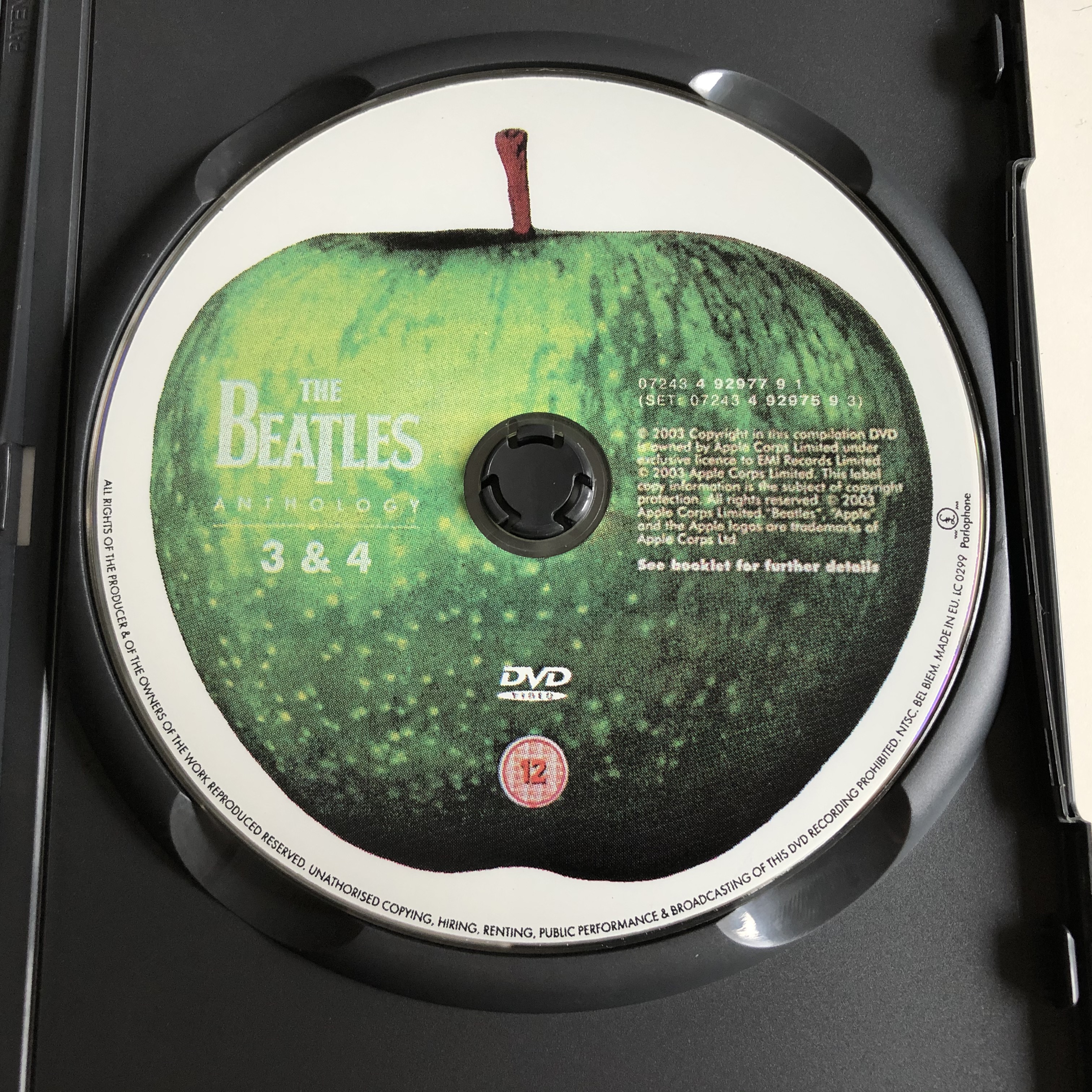 The Beatles Anthology 3-4 DVD 2003 1.JPG